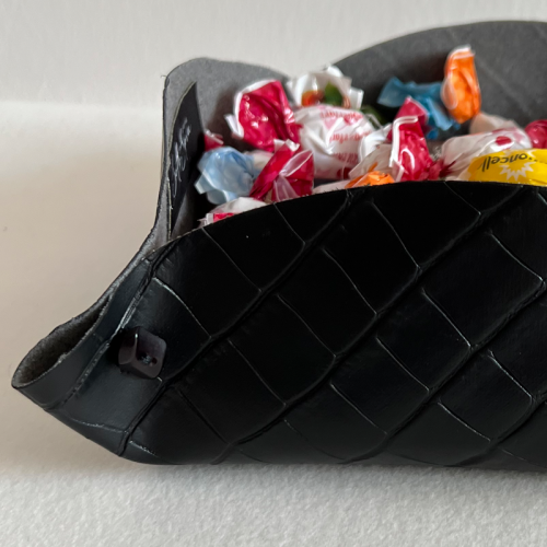 Svuotatasche Total Black particolare